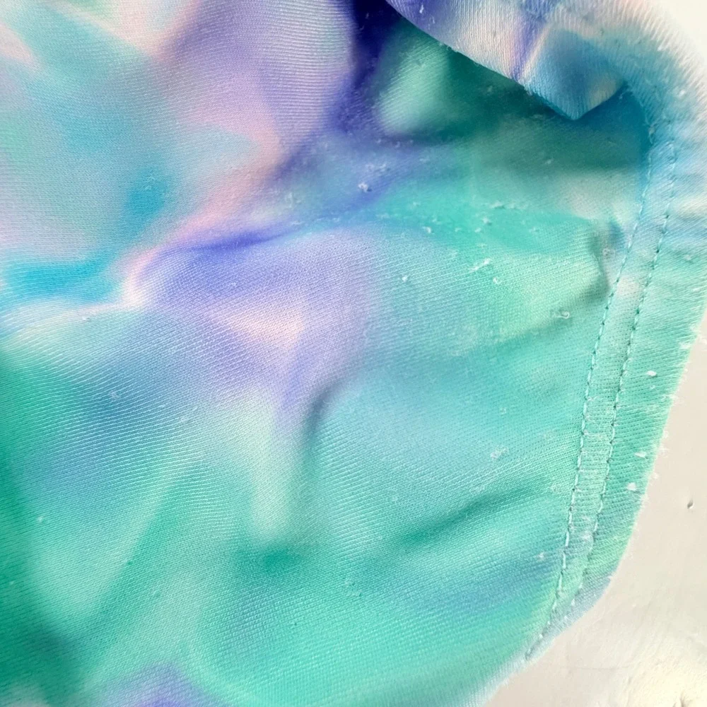 Hurley Girls Tie Dye One‎ Piece Swimsuit Silver Heart Logo Size 7/8 Blue Green